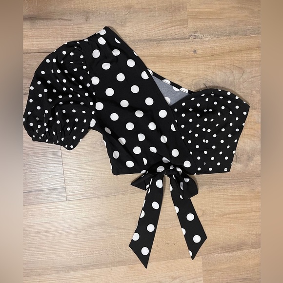 NWOT Polka Dot One Shoulder Crop Top - Picture 5 of 10